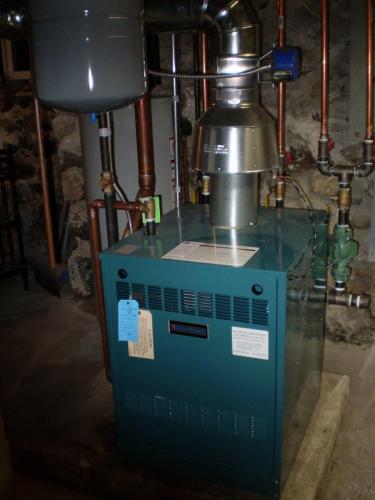 Burnham natural draft boiler installed in North Reading, MA 