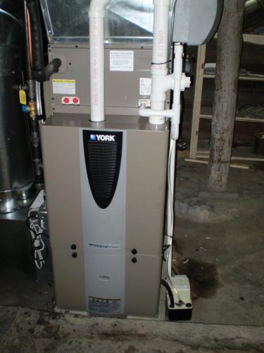 York high efficiency furnace installed in Reading, MA